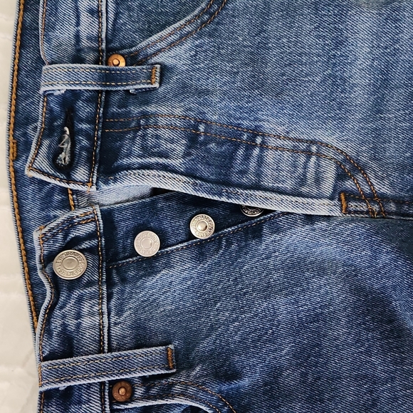 Levi's 501 Skinny Jeans - Picture 4 of 5